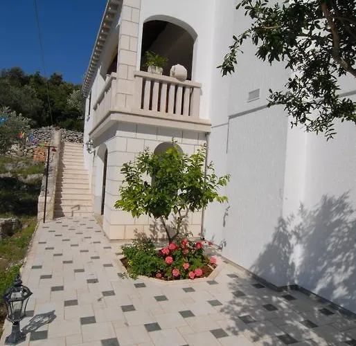 아파트 Blanka Zrnovo