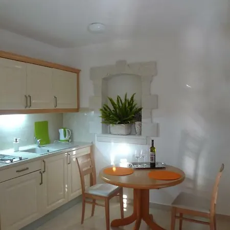 Blanka Appartamento Zrnovo